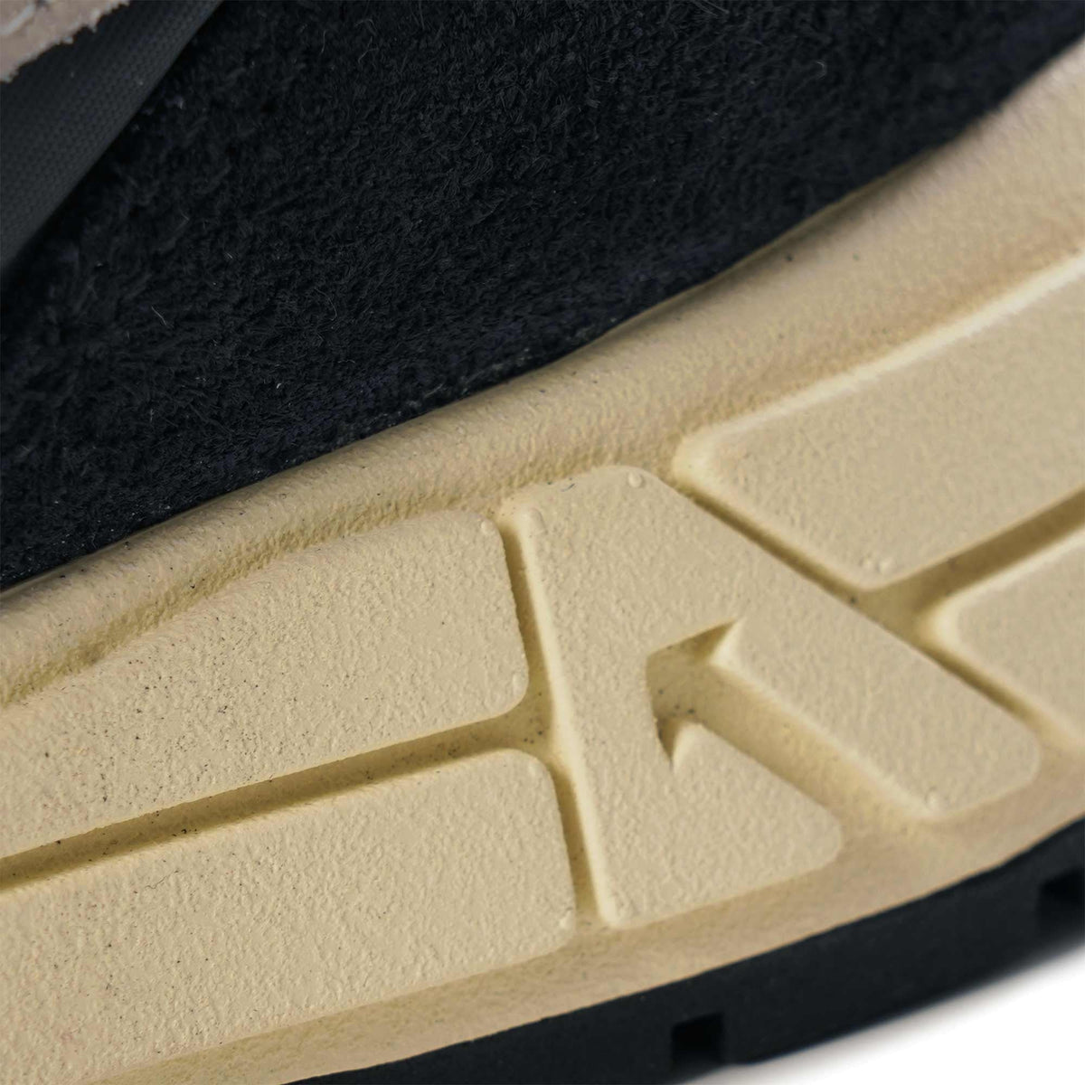 Autry Reelwind Low Sneaker - White and Black